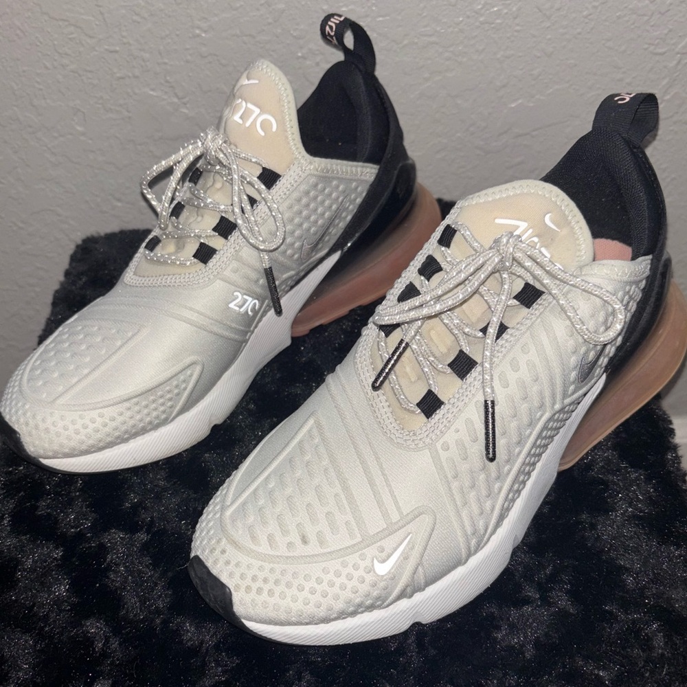 Nike Air Max 270 Running Shoes